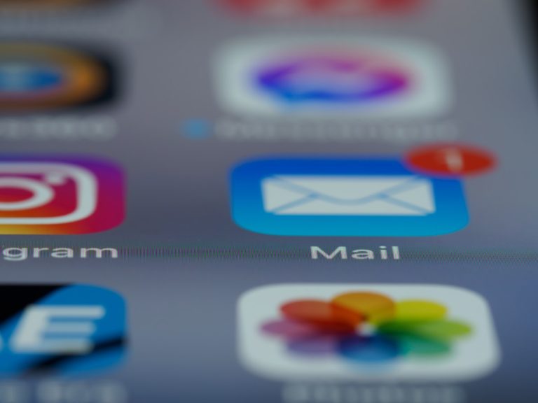 iphone screen showing icons with icons
